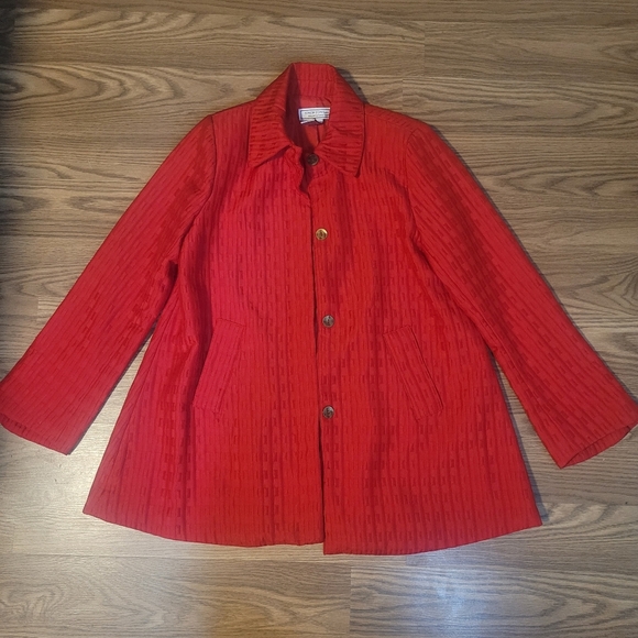 Vintage Red Textured Jacket - Picture 6 of 10